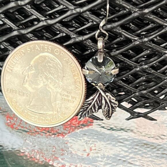 Handcrafted Earrings with Swarovski Crystal - Picture 6 of 6